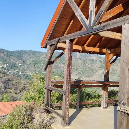 Apartahotel Limeria Alona