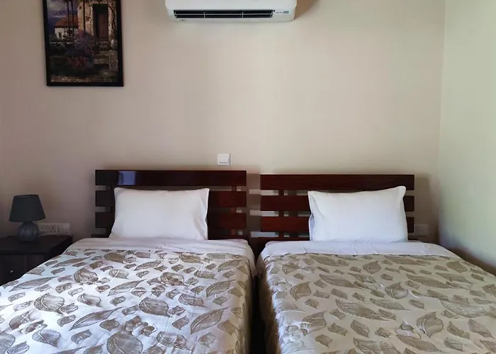 Aparthotel Limeria 4*